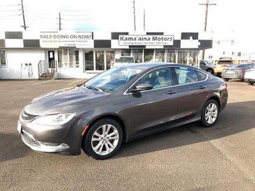 2016 Chrysler 200 4d Sedan Limited V6