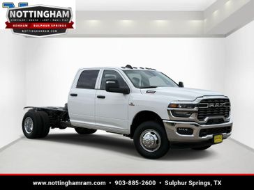 New 2026 RAM 3500 Tradesman Crew Cab Chassis 4x4 60' Ca