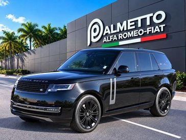 Used 2025 Land Rover Range Rover P400 SE SWB