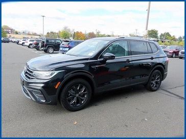 Used 2024 Volkswagen Tiguan 2.0T SE