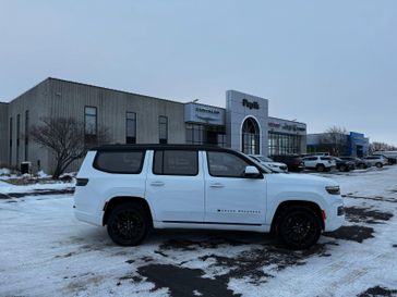2022 Jeep Grand Wagoneer Series II