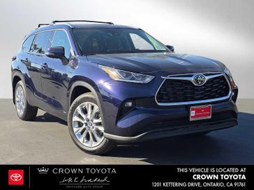 Used 2025 Toyota Highlander Hybrid Limited