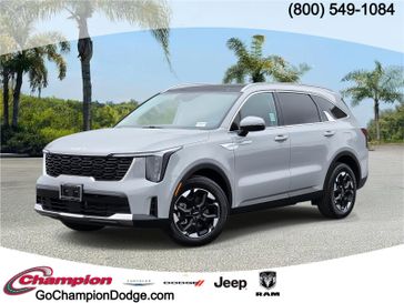 Used 2025 Kia Sorento S FWD