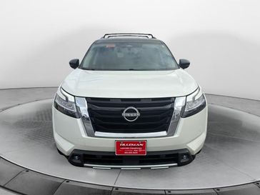 Used 2022 Nissan Pathfinder Platinum