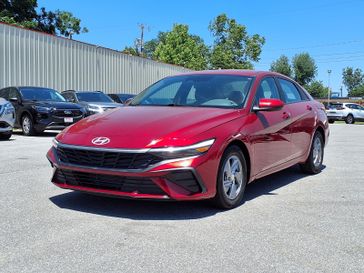 Used 2024 Hyundai Elantra SE