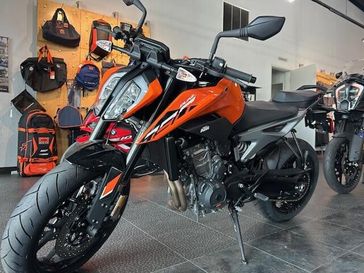 2024 KTM 790DUKE