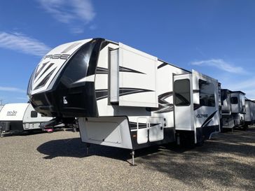 Used 2017 KEYSTONE VOLTAGE 3005 