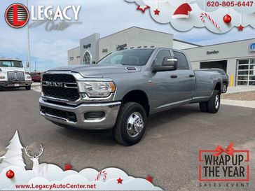 2024 RAM 3500 Tradesman Crew Cab 4x4 8' Box