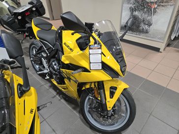 2025 SUZUKI GSX 8R PEARL IGNITE YELLOW 