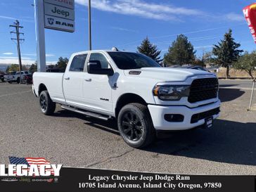 2024 RAM 3500 Big Horn Crew Cab 4x4 8' Box