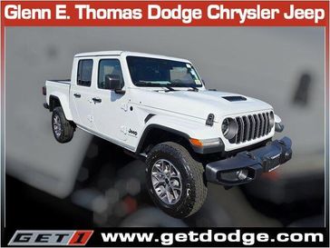 New 2026 Jeep Gladiator Sport S 4x4