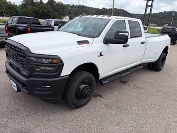 New 2026 RAM 3500 Tradesman Crew Cab 4x4 8' Box