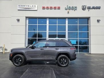 New 2025 Jeep Grand Cherokee Altitude 4x4