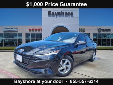 2022 Hyundai Elantra SE