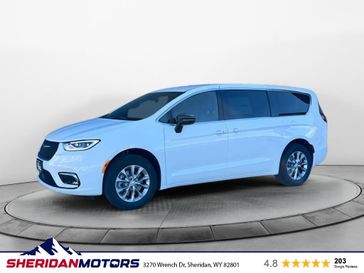 New 2026 Chrysler Pacifica Select Awd