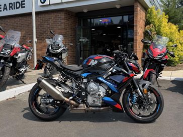 2024 BMW M 1000 R