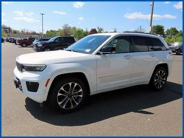 Used 2023 Jeep Grand Cherokee Overland