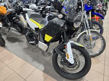 2022 HUSQVARNA NORDEN 901 