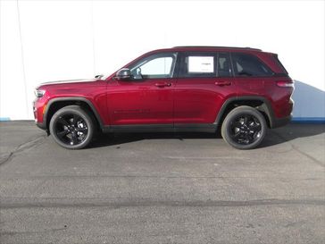New 2025 Jeep Grand Cherokee Limited 4x4