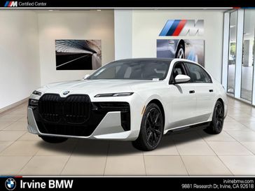 Mineral White Metallic