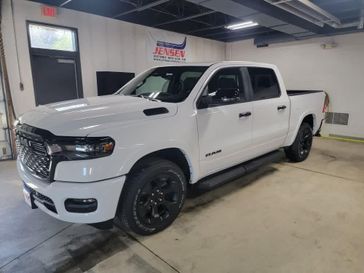 New 2026 RAM 1500 Big Horn Crew Cab 4x4 5'7' Box