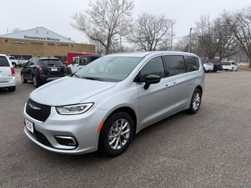 New 2026 Chrysler Pacifica Limited