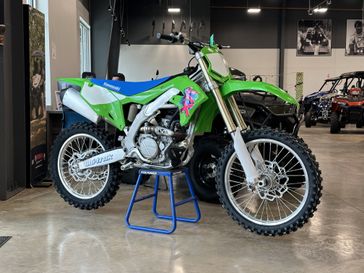 2024 KAWASAKI KX 250 50TH ANNIVERSARY EDITION in a GREEN exterior color. Family PowerSports (877) 886-1997 familypowersports.com 