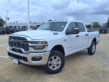 2025 RAM 3500 Lone Star Crew Cab 4x4 6'4' Box