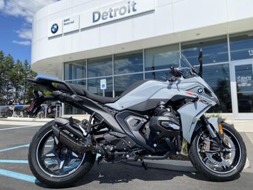New 2026 BMW R1300RS 