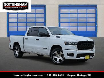 New 2026 RAM 1500 Express Crew Cab 4x2 5'7' Box