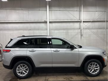 2025 Jeep Grand Cherokee Laredo X 4x4