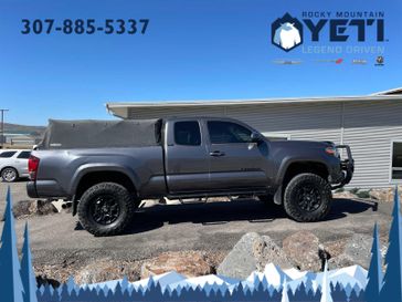 2022 Toyota Tacoma SR5 Access Cab 6 Bed V6 AT