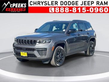 New 2026 Jeep Grand Cherokee Laredo Altitude 4x4