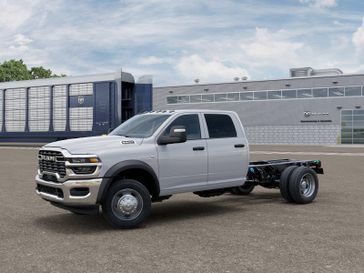 New 2026 RAM 5500 Tradesman Chassis Crew Cab 4x4 60' Ca