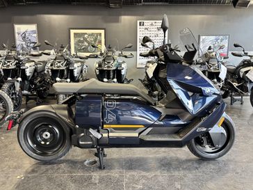 2025 BMW CE 04
