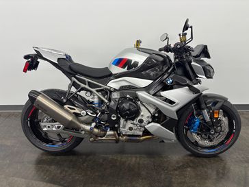 2026 BMW M 1000 R 