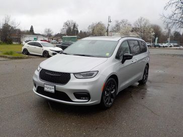 2026 Chrysler PACIFICA Limited S