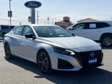 Used 2024 Nissan Altima 2.5 SR