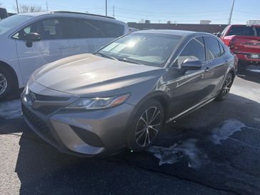 Used 2019 Toyota Camry SE