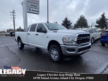 2024 RAM 2500 Tradesman Crew Cab 4x4 8' Box