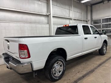 2024 RAM 2500 Tradesman Crew Cab 4x4 8' Box