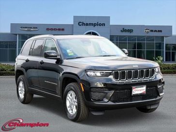 2024 Jeep Grand Cherokee Laredo 4x2