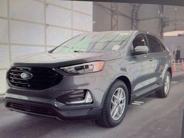 Used 2022 Ford Edge SEL