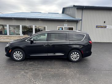 Used 2019 Chrysler Pacifica Touring L
