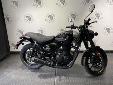 2024 Royal Enfield HUNTER 350  in a REBEL BLACK exterior color. BMW Motorcycles of New Orleans 504-595-6776 motojulia.com 