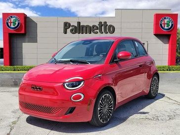 2024 Fiat 500e Inspi(red)