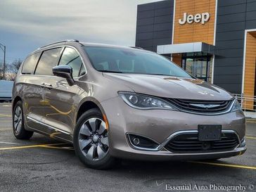 2018 Chrysler Pacifica Hybrid Limited