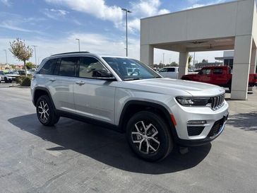 New 2025 Jeep Grand Cherokee Limited 4x4