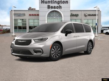 2025 Chrysler Pacifica Hybrid Select