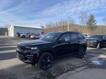 New 2025 Jeep Grand Cherokee Limited 4x4